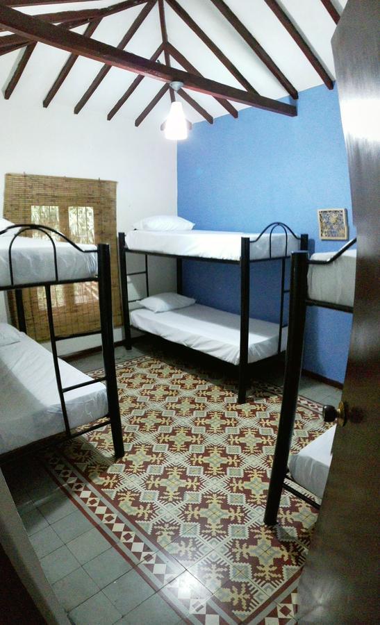 Raiz Hostel Медельин Экстерьер фото