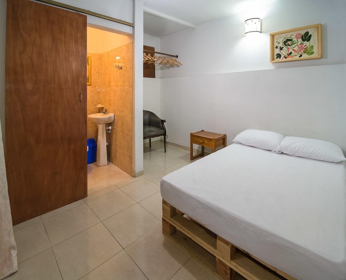 Raiz Hostel Медельин Экстерьер фото